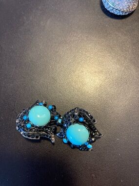 Turquoise Blue Stone Swirl Clip-On Earrings